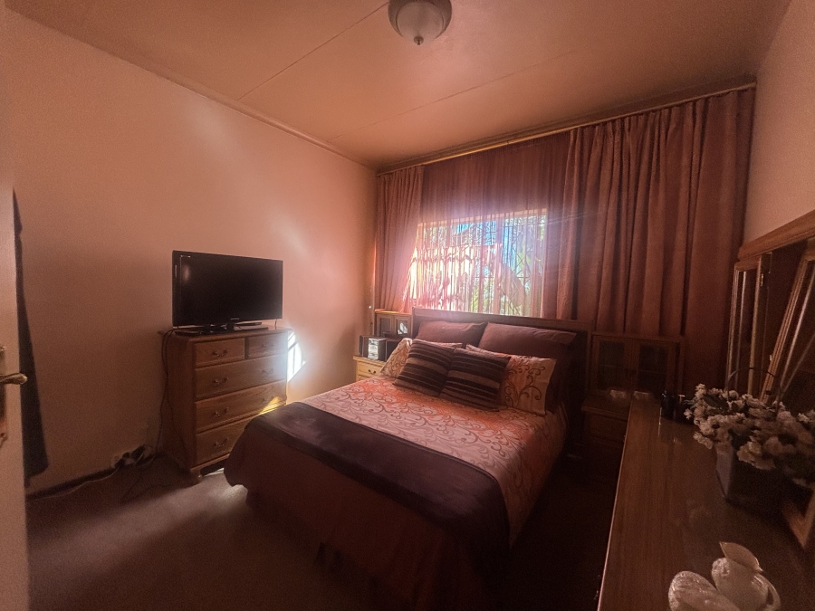 3 Bedroom Property for Sale in Die Heuwel Ext 4 Mpumalanga