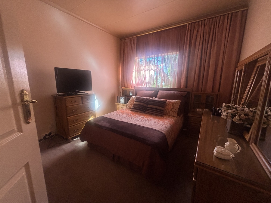 3 Bedroom Property for Sale in Die Heuwel Ext 4 Mpumalanga