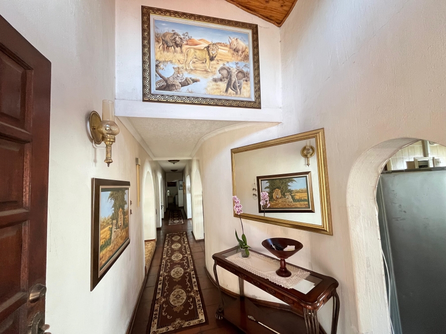 To Let 7 Bedroom Property for Rent in Reyno Ridge Mpumalanga