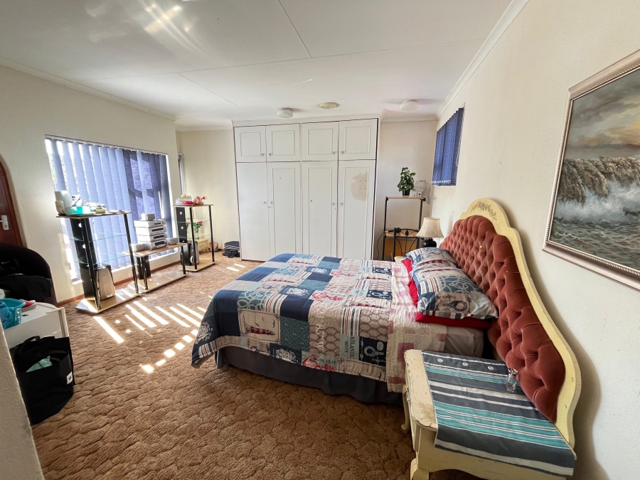 To Let 7 Bedroom Property for Rent in Reyno Ridge Mpumalanga