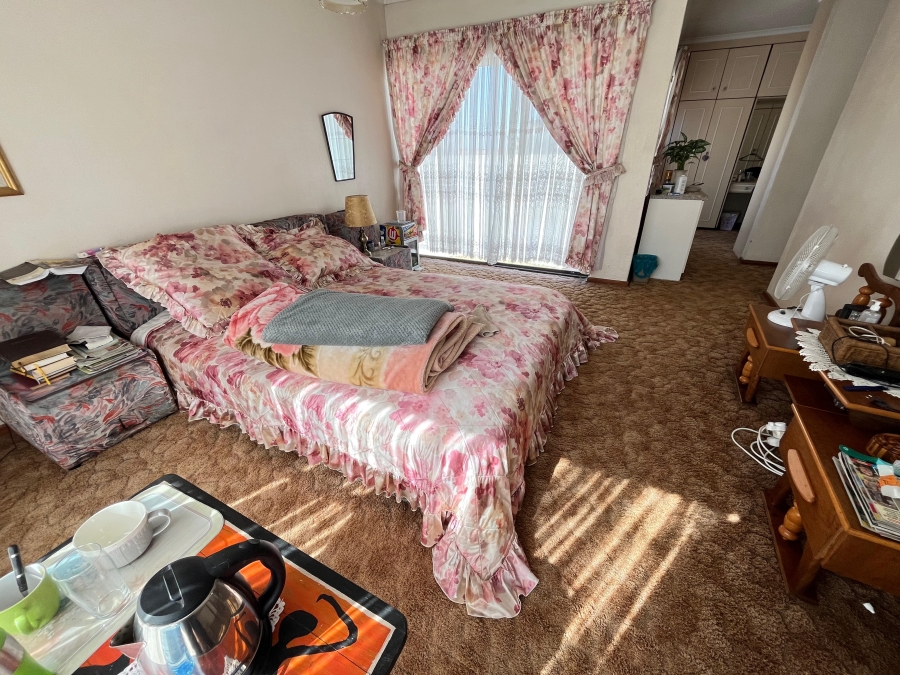 To Let 7 Bedroom Property for Rent in Reyno Ridge Mpumalanga
