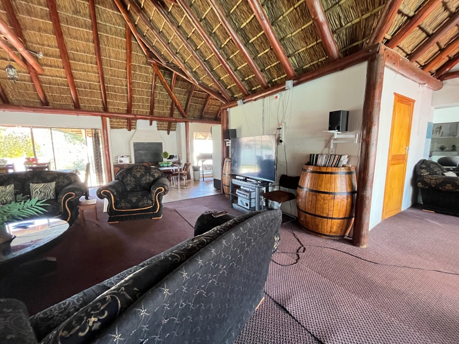 To Let 7 Bedroom Property for Rent in Reyno Ridge Mpumalanga
