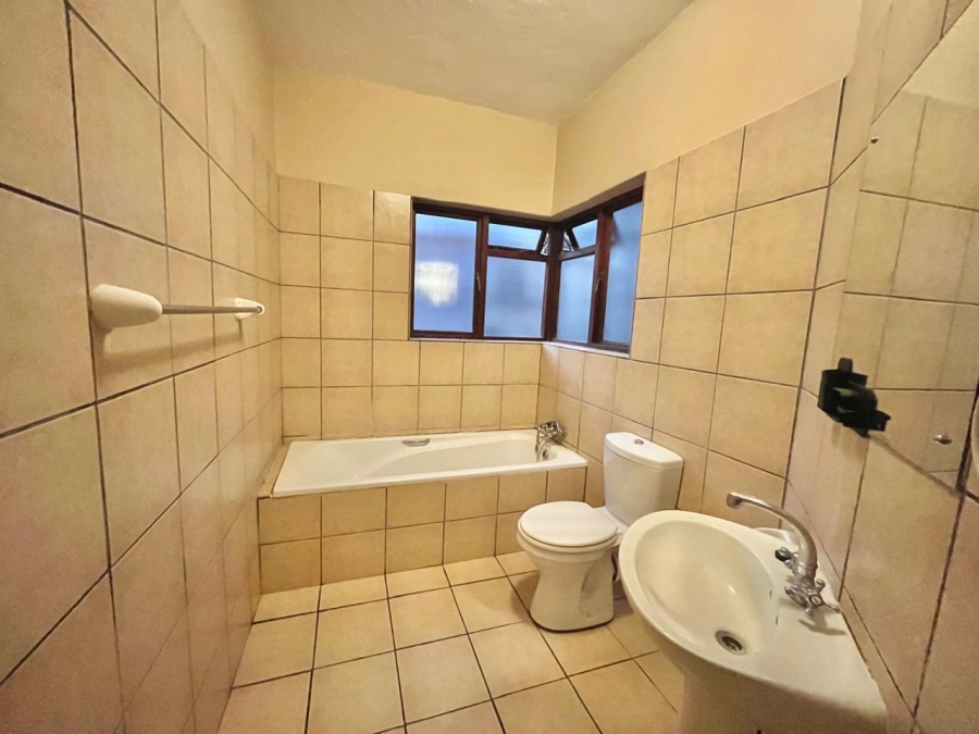 To Let 2 Bedroom Property for Rent in White River Ext 18 Mpumalanga