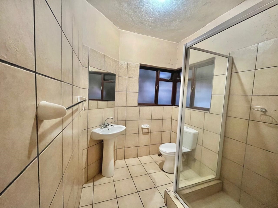 To Let 2 Bedroom Property for Rent in White River Ext 18 Mpumalanga