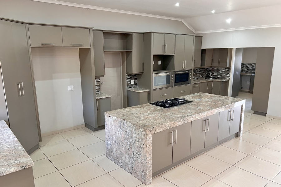 4 Bedroom Property for Sale in Granite Hill Mpumalanga
