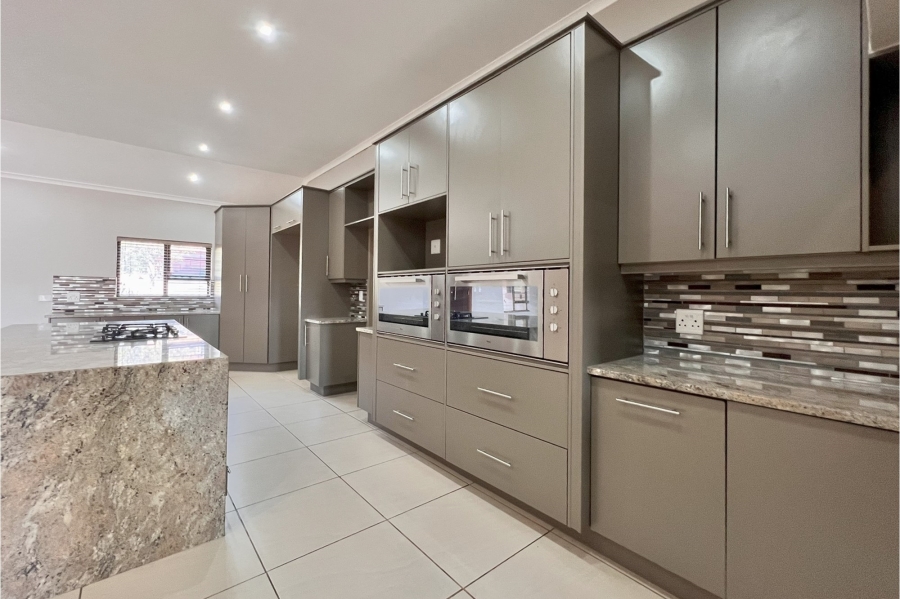 4 Bedroom Property for Sale in Granite Hill Mpumalanga