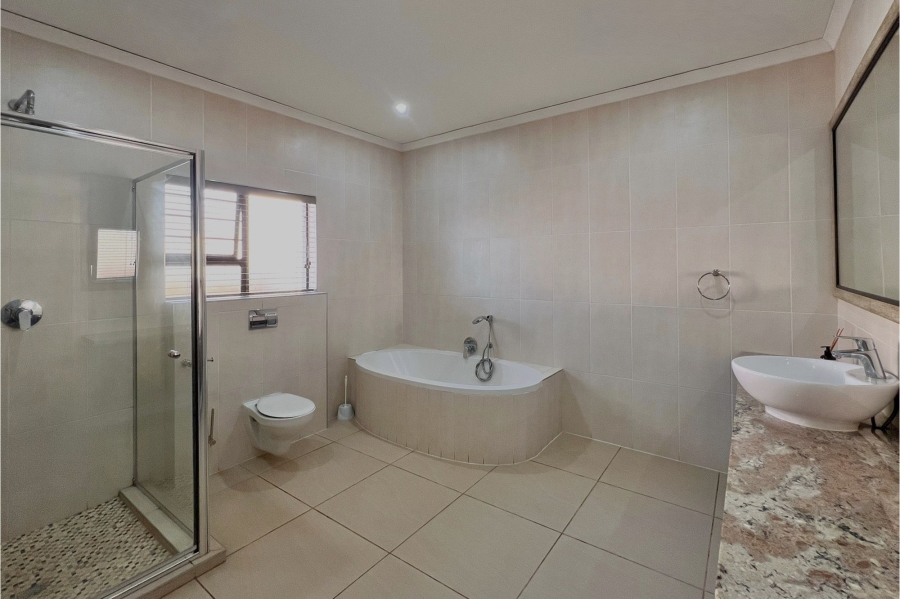 4 Bedroom Property for Sale in Granite Hill Mpumalanga