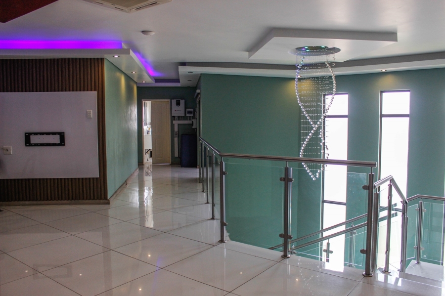 6 Bedroom Property for Sale in Aerorand Mpumalanga