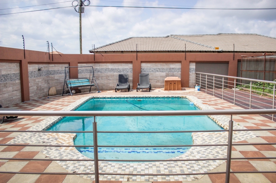 6 Bedroom Property for Sale in Aerorand Mpumalanga