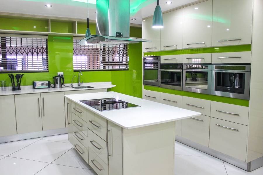 6 Bedroom Property for Sale in Aerorand Mpumalanga