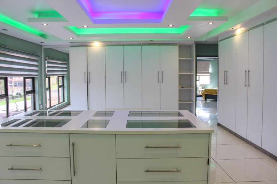 6 Bedroom Property for Sale in Aerorand Mpumalanga
