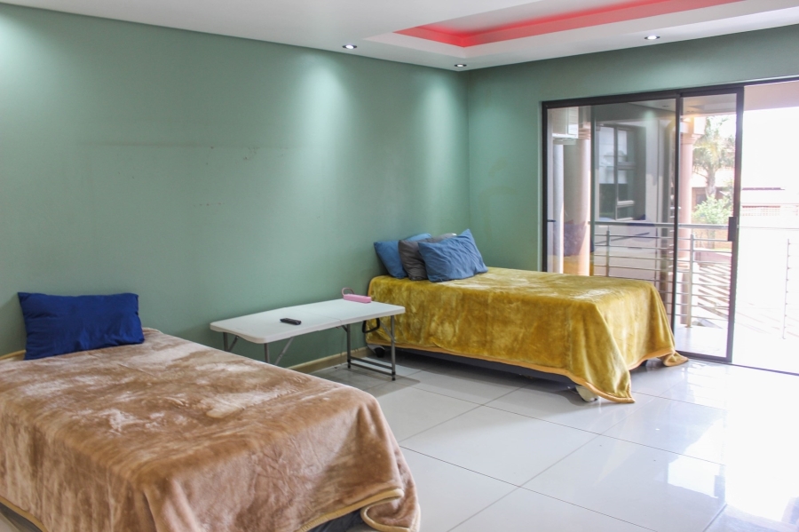6 Bedroom Property for Sale in Aerorand Mpumalanga