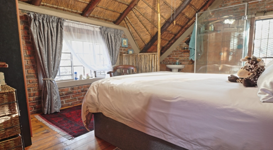 5 Bedroom Property for Sale in Marloth Park Mpumalanga