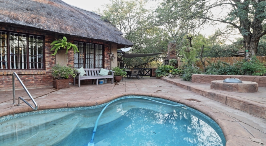5 Bedroom Property for Sale in Marloth Park Mpumalanga