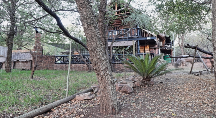 5 Bedroom Property for Sale in Marloth Park Mpumalanga
