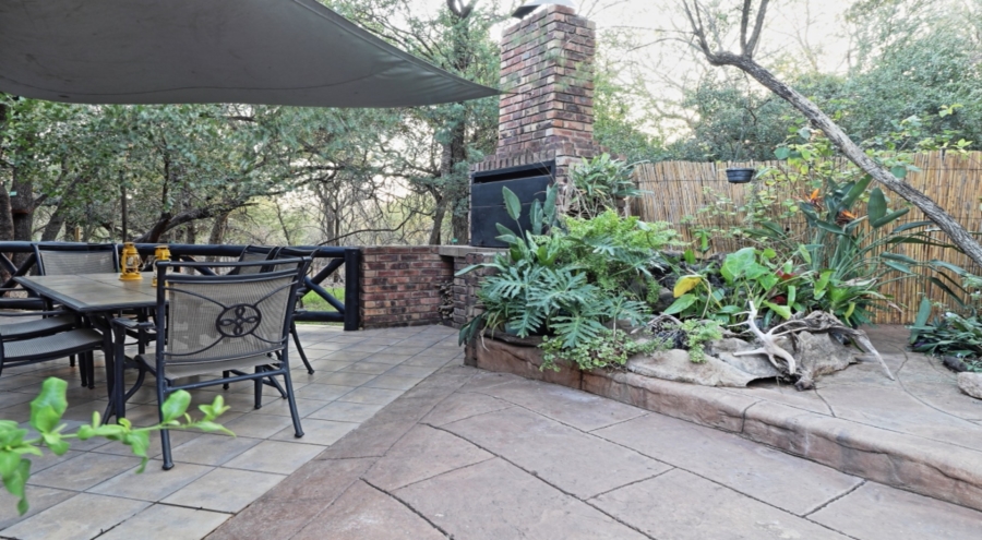 5 Bedroom Property for Sale in Marloth Park Mpumalanga