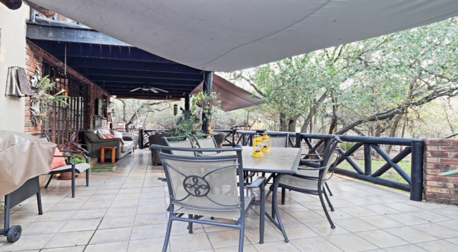 5 Bedroom Property for Sale in Marloth Park Mpumalanga
