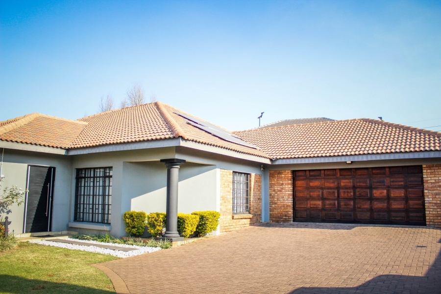 3 Bedroom Property for Sale in Aerorand Mpumalanga
