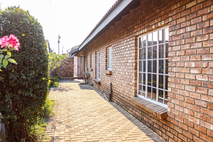 3 Bedroom Property for Sale in Aerorand Mpumalanga
