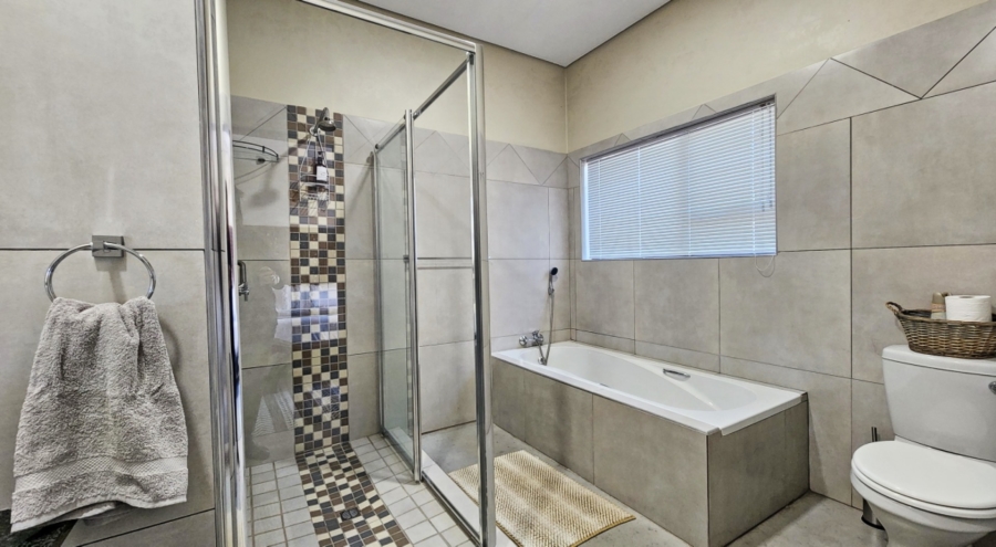 3 Bedroom Property for Sale in Marloth Park Mpumalanga