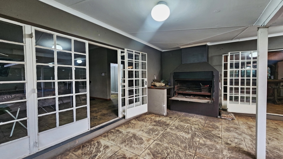 3 Bedroom Property for Sale in Malelane Mpumalanga