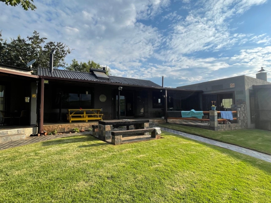 2 Bedroom Property for Sale in Machadodorp Mpumalanga