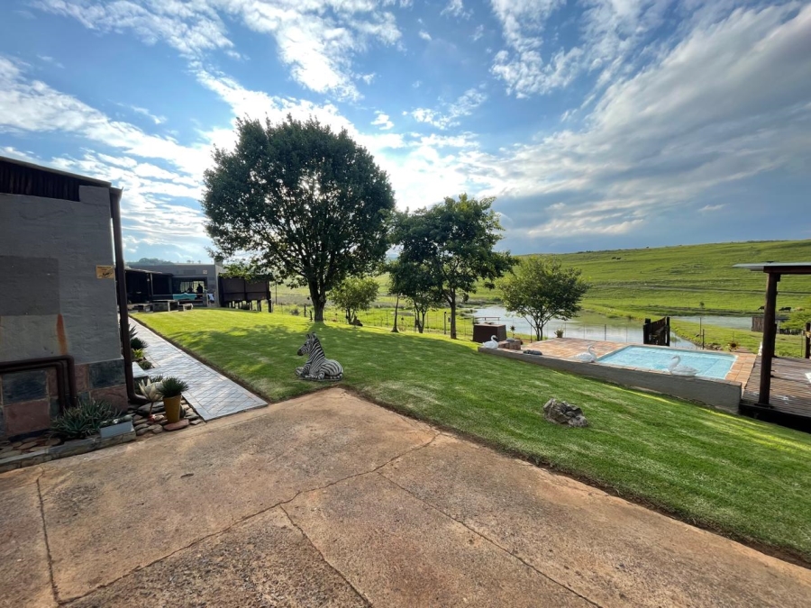 2 Bedroom Property for Sale in Machadodorp Mpumalanga