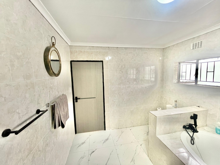 4 Bedroom Property for Sale in Secunda Mpumalanga