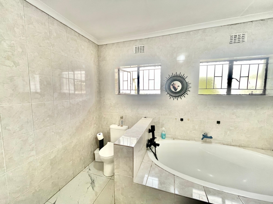 4 Bedroom Property for Sale in Secunda Mpumalanga
