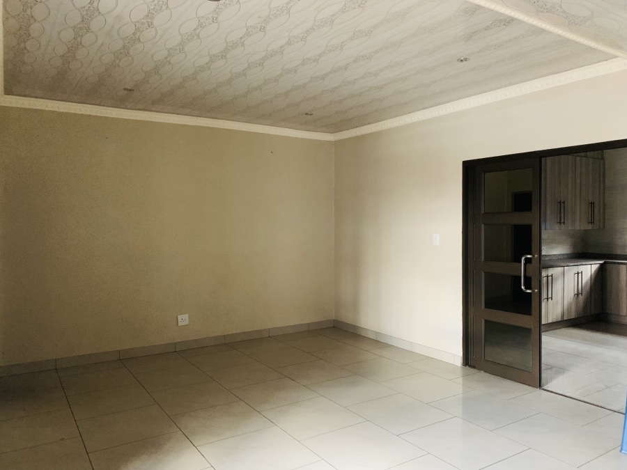 To Let 3 Bedroom Property for Rent in Aerorand Mpumalanga