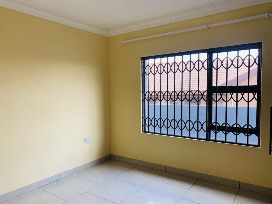 To Let 3 Bedroom Property for Rent in Aerorand Mpumalanga