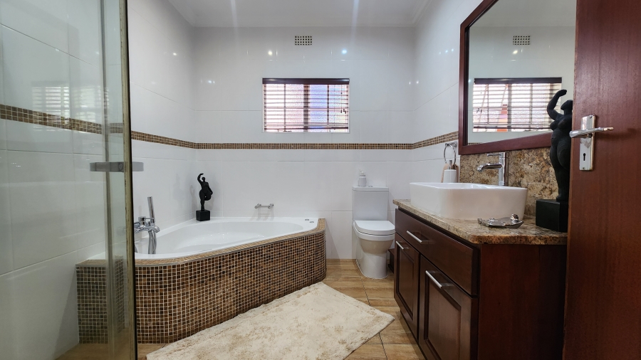 3 Bedroom Property for Sale in West Acres Ext 6 Mpumalanga