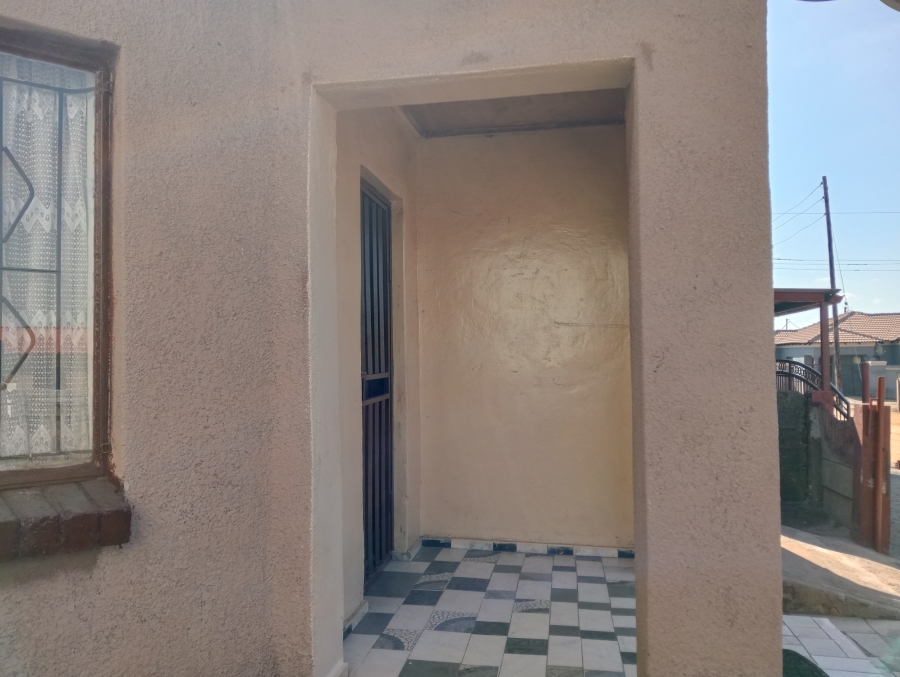 To Let 2 Bedroom Property for Rent in Witbank Rural Mpumalanga