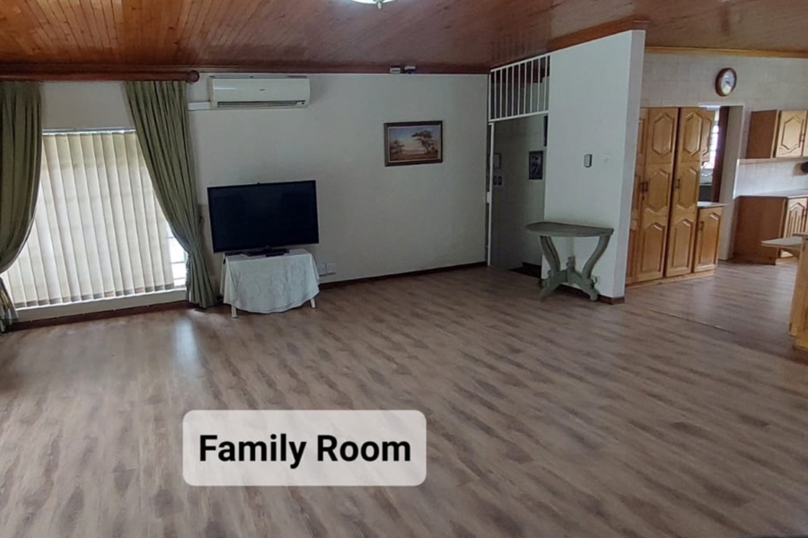 5 Bedroom Property for Sale in Gholfsig Mpumalanga