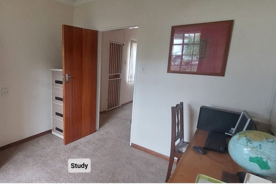 5 Bedroom Property for Sale in Gholfsig Mpumalanga