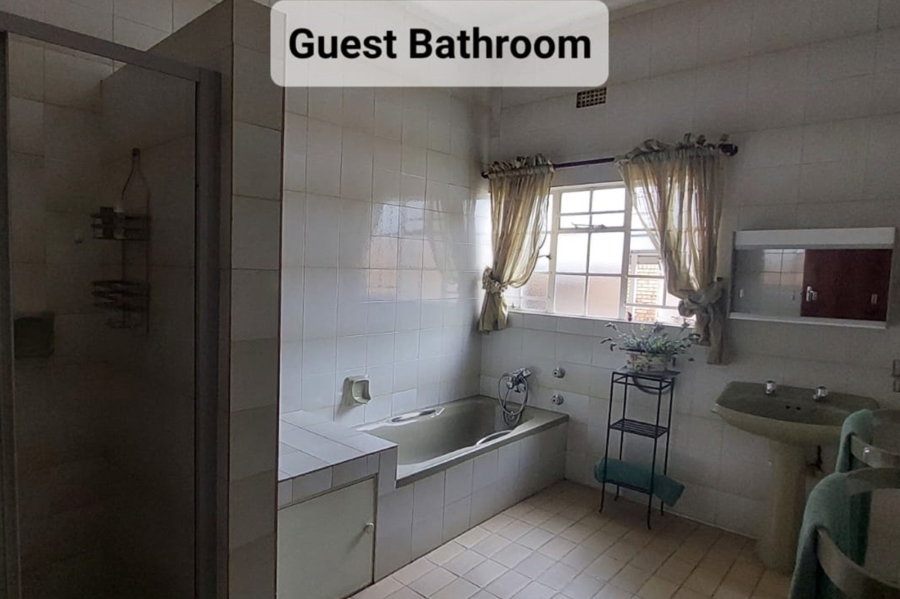 5 Bedroom Property for Sale in Gholfsig Mpumalanga