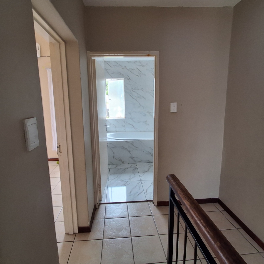 2 Bedroom Property for Sale in Nelspruit Ext 29 Mpumalanga