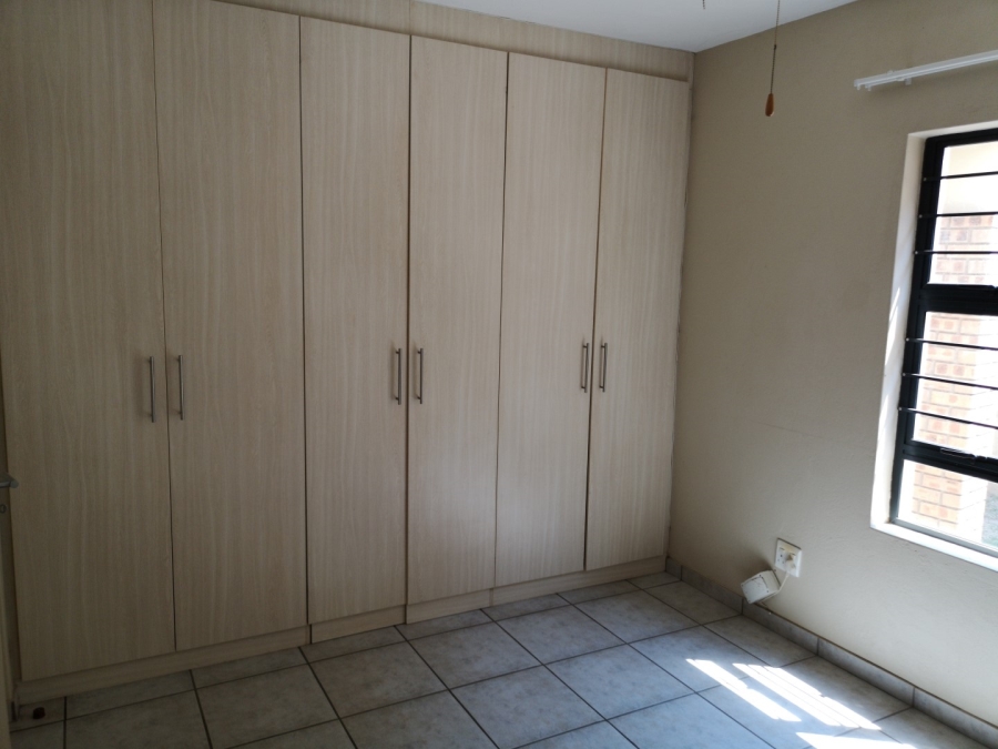 To Let 2 Bedroom Property for Rent in Stonehenge Mpumalanga