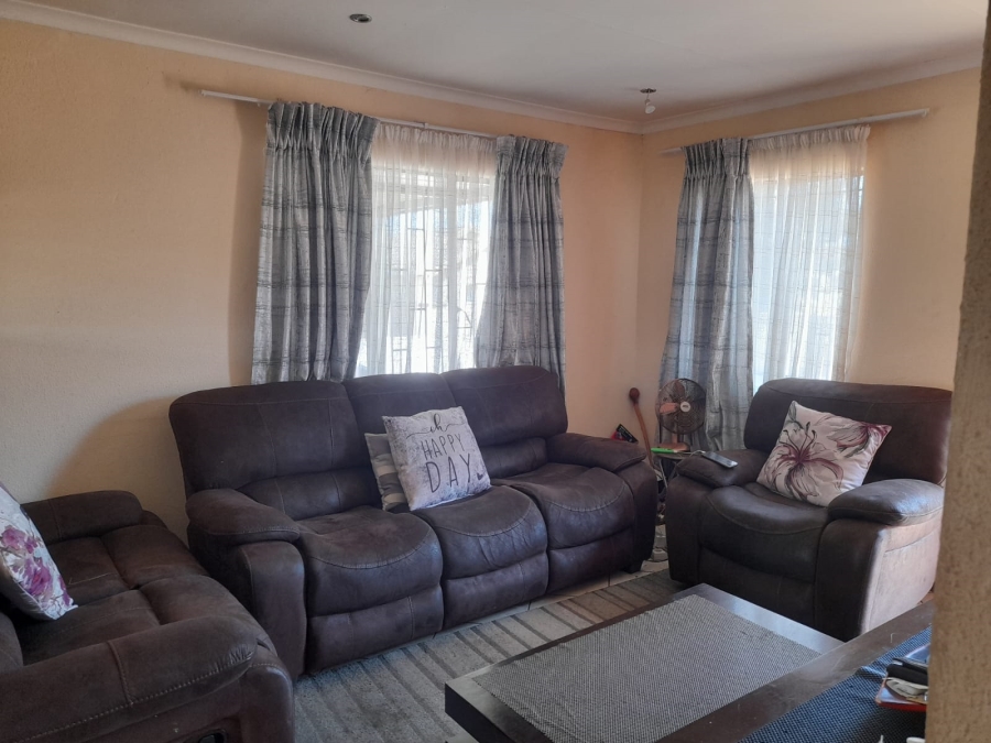 3 Bedroom Property for Sale in Klarinet Mpumalanga