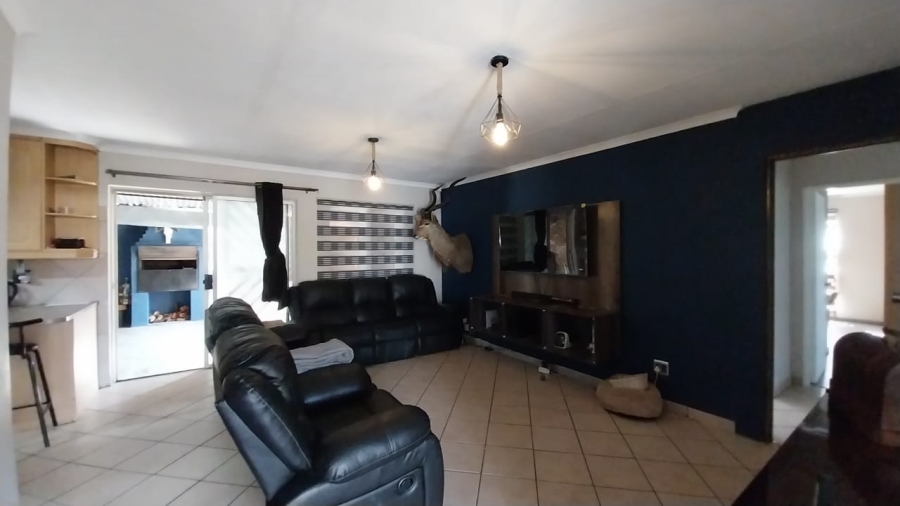2 Bedroom Property for Sale in Trichardt Mpumalanga