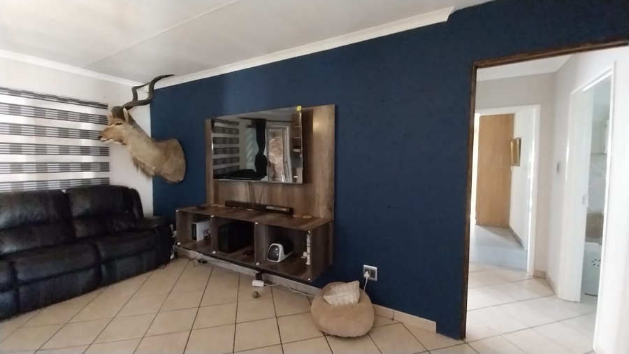 2 Bedroom Property for Sale in Trichardt Mpumalanga