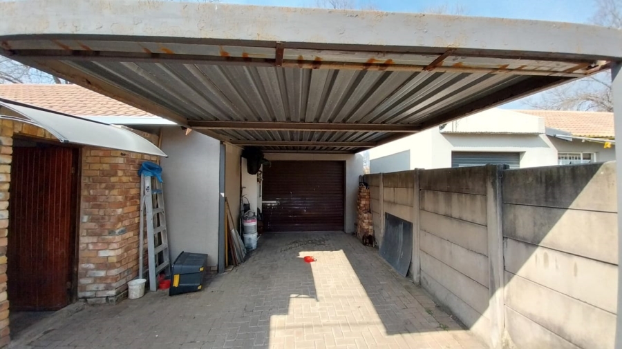 2 Bedroom Property for Sale in Trichardt Mpumalanga