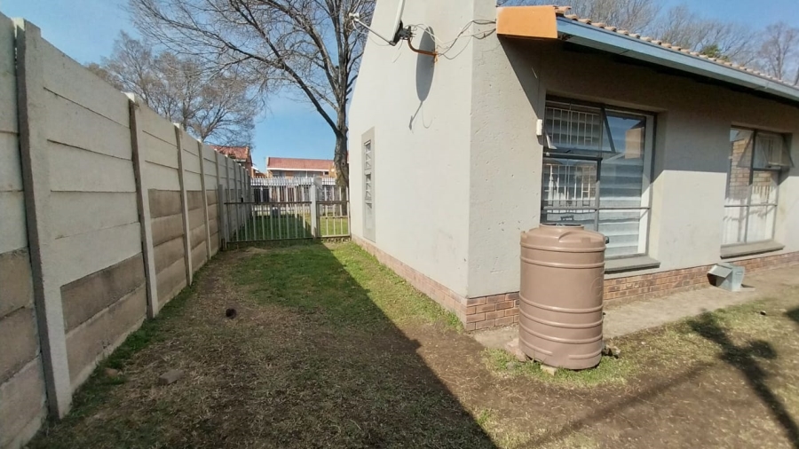 2 Bedroom Property for Sale in Trichardt Mpumalanga