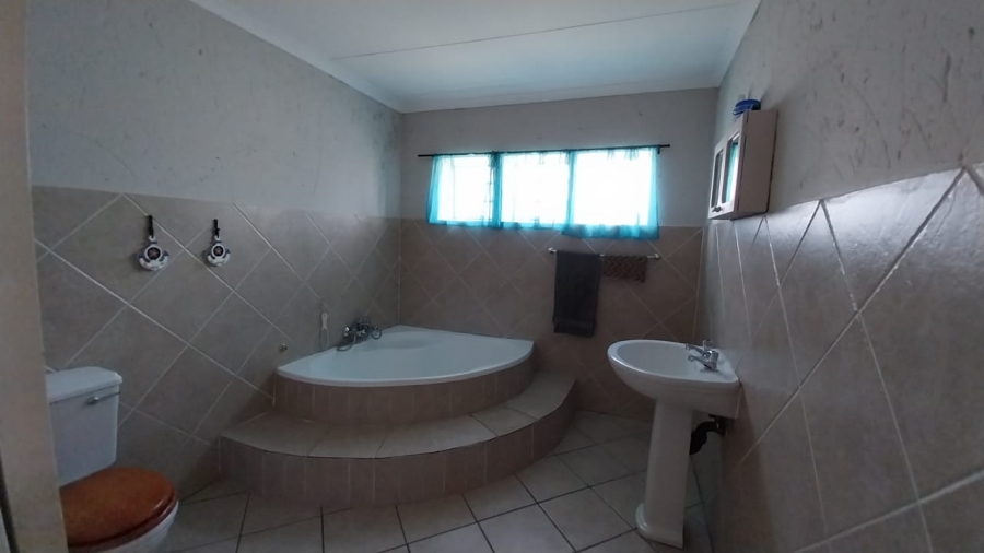2 Bedroom Property for Sale in Trichardt Mpumalanga