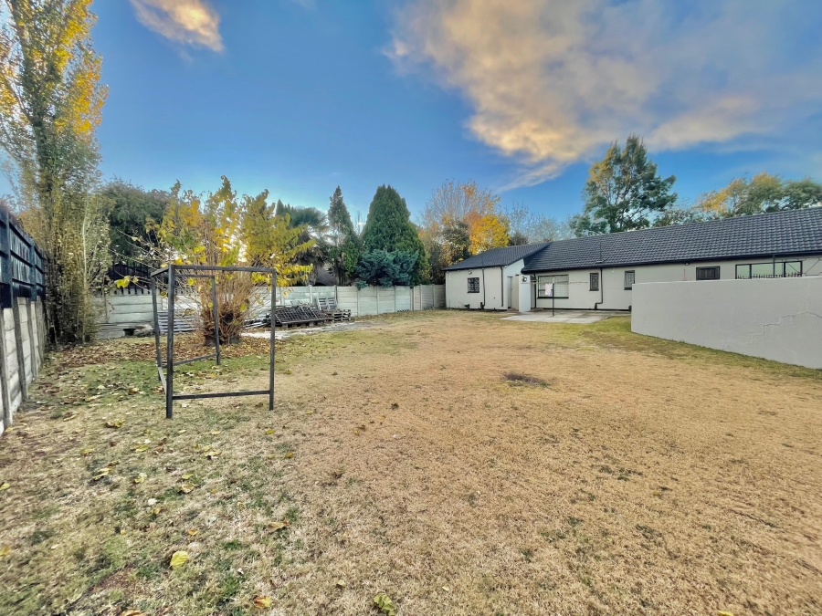 4 Bedroom Property for Sale in Cosmosrand Mpumalanga