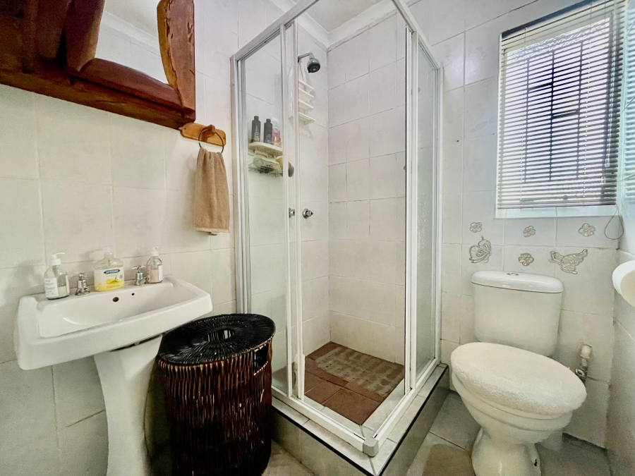 4 Bedroom Property for Sale in Cosmosrand Mpumalanga