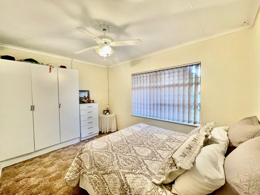 4 Bedroom Property for Sale in Cosmosrand Mpumalanga