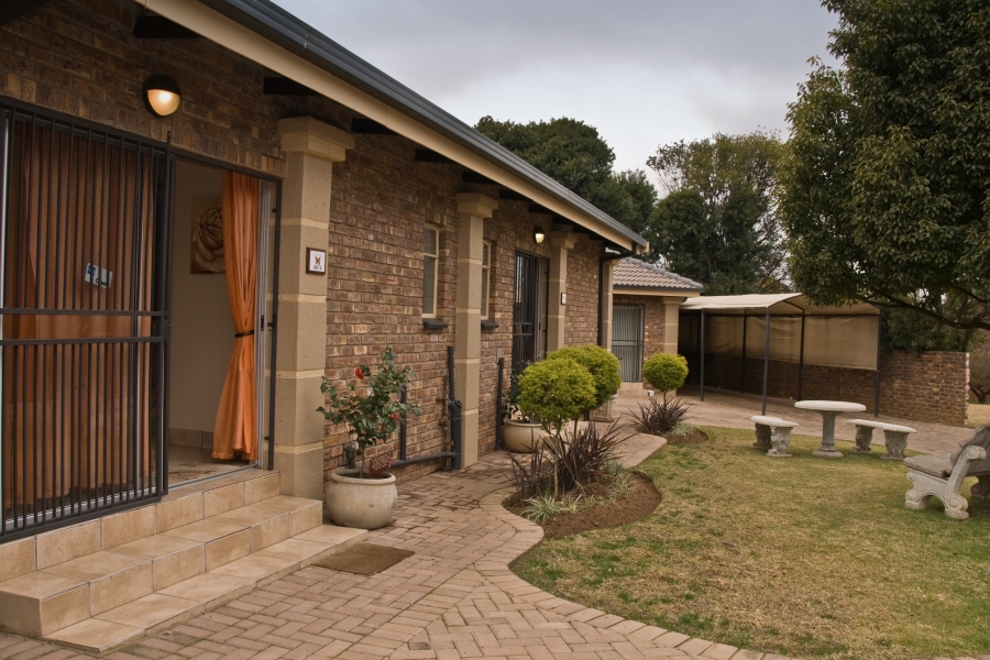 To Let 1 Bedroom Property for Rent in Gholfsig Mpumalanga