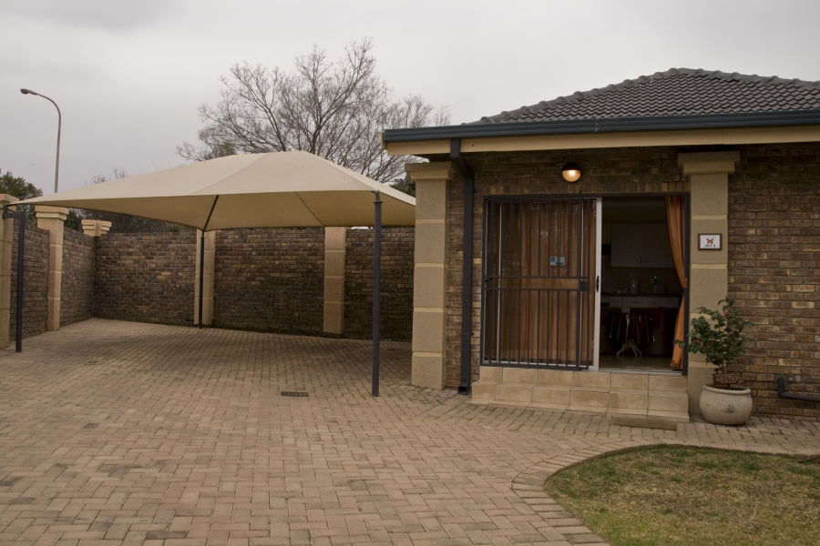 To Let 1 Bedroom Property for Rent in Gholfsig Mpumalanga