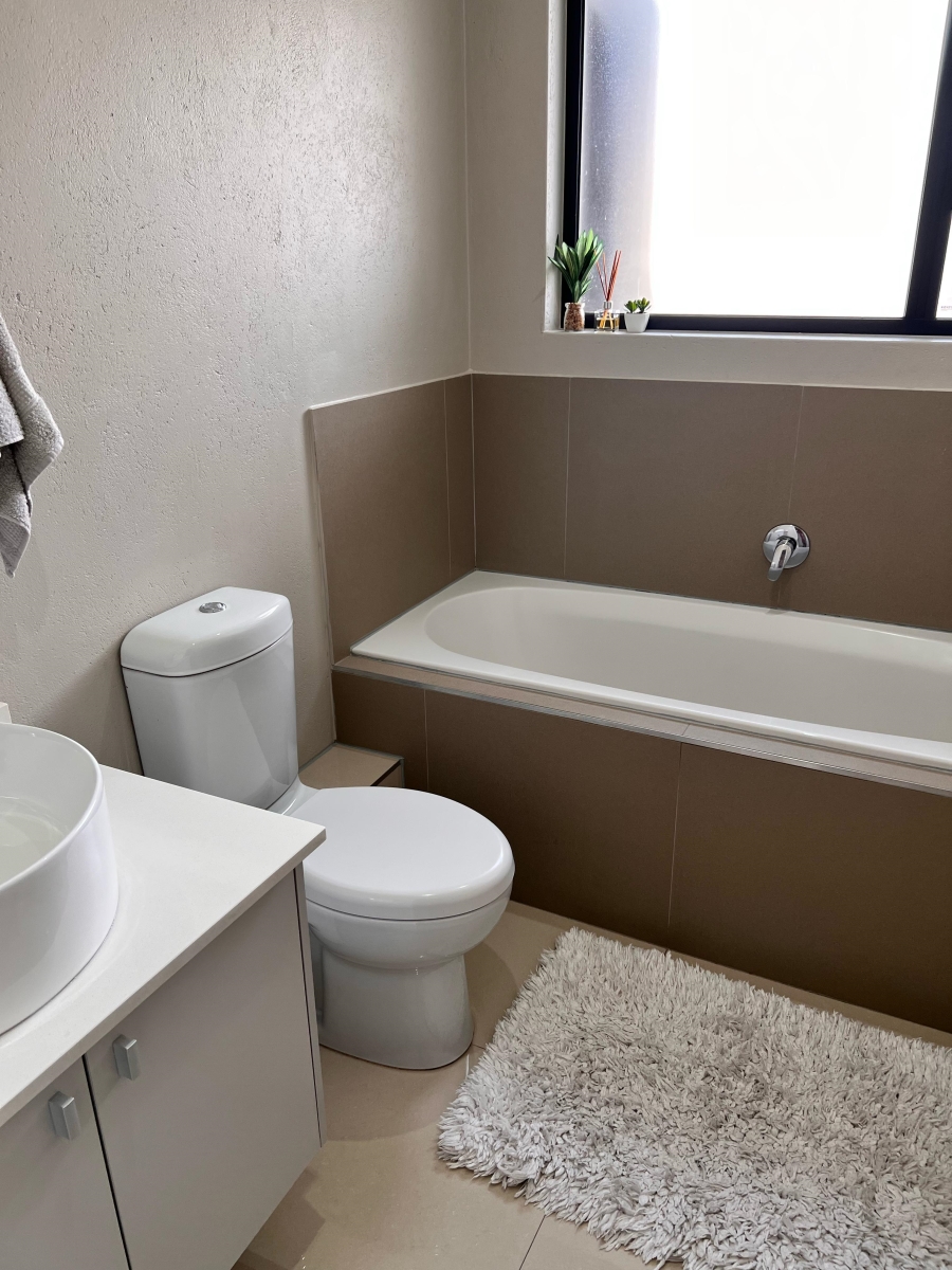 3 Bedroom Property for Sale in Stonehenge Mpumalanga